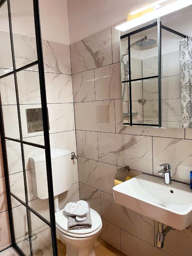 Fruehstueckspension Elena Nicoleta Caltun Fischamend Dış mekan fotoğraf